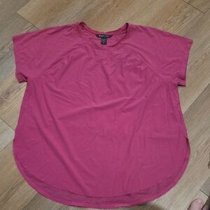 Athleta Fuchsia Short Sleeve Tee
